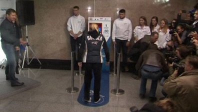 В Русия предлагат безплатен билет за метрото, срещу 30 клякания