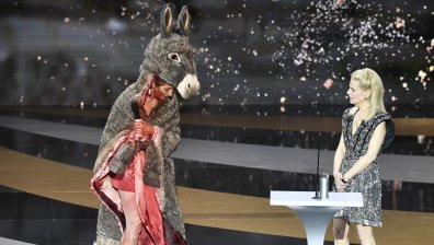 Френска актриса се съблече гола на кинонаградите "Сезар"