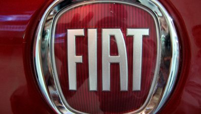 Fiat придобива напълно Chrysler