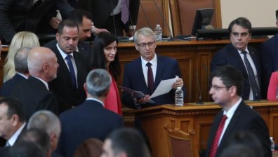 Кой как гласува за кабинета "Денков-Габриел"? Делян Добрев от ГЕРБ не го подкрепи