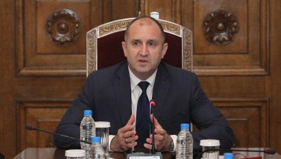Радев връчва мандат за съставяне на правителство на ГЕРБ