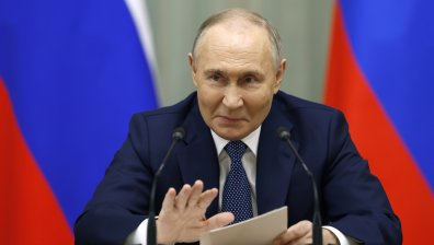 Путин положи клетва като президент на Русия на пищна церемония