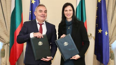 Ще подобряват дейността на Българските културни институти в чужбина