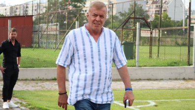 Задълженията на "Левски" към НАП скочили с над 1,5 млн. лв., Сираков моли за дарения