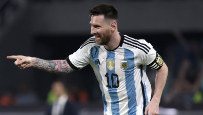 Меси пренаписа историята, стана първият футболист с поне 100 гола за Аржентина