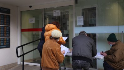 НОИ обяви кога ще започне изплащането на пенсии със запори