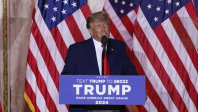 Тръмп предаде данъчните си декларации, за които демократите настояват от години