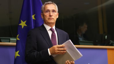 Столтенберг: Черно море е много важно за НАТО, украинската контраофанзива напредва