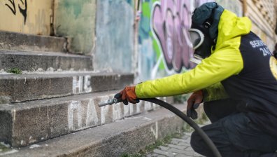 Нови мерки и акция в София срещу драскането по фасадите на сградите