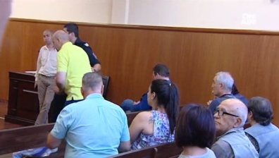 Само един от задържаните в ДАИ остава в ареста 