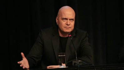 Трифонов: Левите и десните правят любов в тъмното, а "Продължаваме промяната" им светят