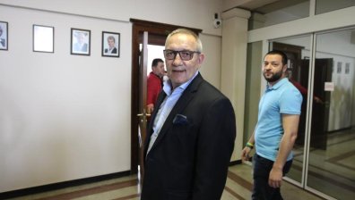 Кутев към Стъки: Когато мускулите надвишават интелекта, често стават грешки