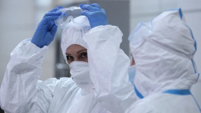 Чук и танц срещу пандемията: Десетки милиони загиват, ако няма твърди мерки