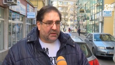 Докато едни българи бягат от Украйна, други пътуват натам, за да приберат децата си