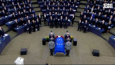 ЕС почита паметта на на Хелмут Кол