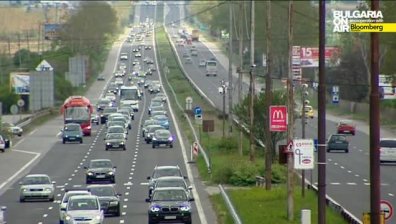 Реорганизация по пътищата заради празниците
