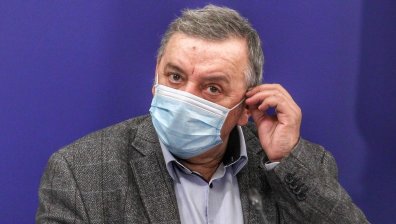 Кантарджиев: Заведенията? Веселието е важно, но кривата може отново да се вдигне