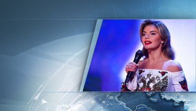 Руската гимнастичка Алина Кабаева смая публиката с патриотичен тоалет