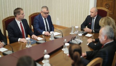 АПС при Радев: Невъзможно е съставянето на правителство в това НС