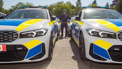 Юмрук в лицето на полицай и обиди - двама са задържани за хулиганство в Благоевград