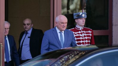 Кандидатът за служебен премиер Димитър Главчев отива при Радев в петък