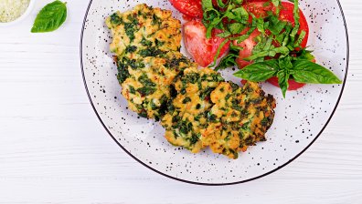 Панирана коприва с млечен сос