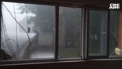 Буря разруши покрив на жилищна сграда в Пловдив
