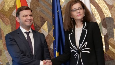 Историческо: Османи и Генчовска подписаха двустранния протокол между България и РСМ