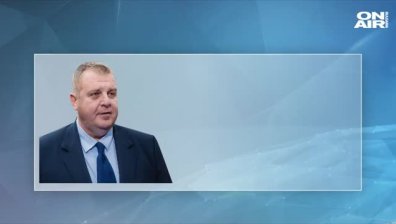 Пуснаха жалба срещу Каракачанов, обвиняват го в дискриминация