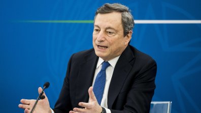 Италия обмисля санкции срещу здравни работници, отказващи да се ваксинират