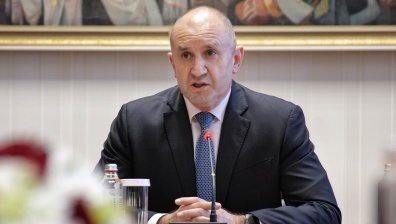 Румен Радев към медиците: Правото на здраве, а не приходите, трябва да е водещ принцип