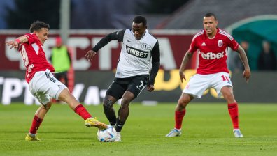 С гол от дузпа ЦСКА 1948 удари "Локо" (Пд) в битката за Европа