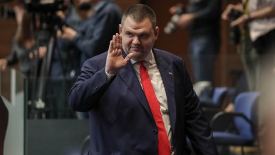 Бойко Борисов се дразни на тона на Делян Пеевски, той го обвърза с Доган (ВИДЕО)