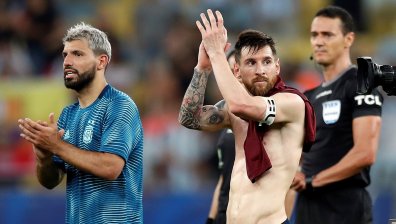 Меси се опитва да реди трансферите в ПСЖ, праща Икарди в "Барса" заради Агуеро