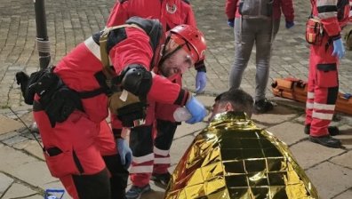 Съвети на Лазар Радков как да се пазим на протестите и при напръскване с лютив спрей