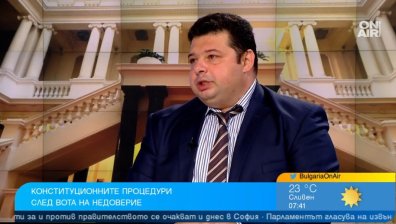 Един депутат да не отиде на работа и правителството ще оцелее