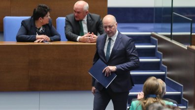 Българите трябва да платят сметката за безразборното харчене