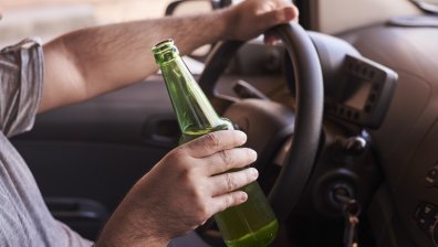 Задържаха пиян до козирката шофьор край Бургас