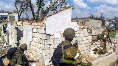 Сирени за въздушна тревога вият в цяла Украйна, мина взриви трима край Харков