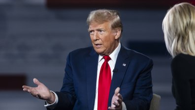 Тръмп: Русия е военна машина, победила Хитлер и Наполеон