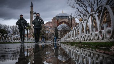 Заради ограниченията - населението на Истанбул се стопява