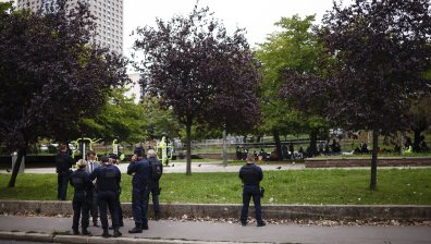 Разбиха френско-българска мрежа, вкарвала нелегално нископлатени гроздоберачи