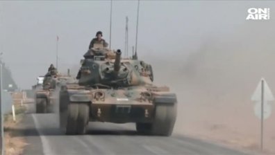 Чистката в Турция продължава - 10 000 военни и полицаи бяха освободени от длъжност