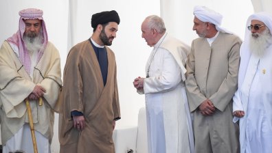 Историческо: Папа Франциск се срещна с аятолах Али ас Систани