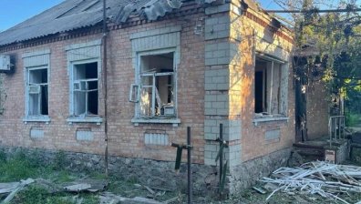 60 руски снаряда поразиха къщи в Никопол, повредени са газопровод и водопровод