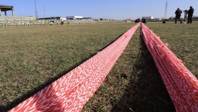 Рекорд: В "Нови Искър" готвят 20-километрова мартеница