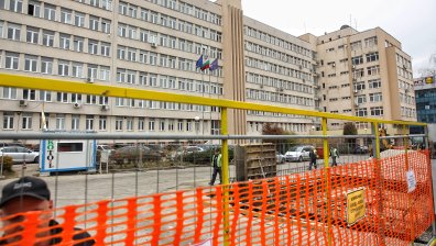 Разследват за шпионаж двама от ДАНС и служител в министерство