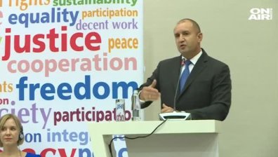 Румен Радев: Разделението на властите ерозира