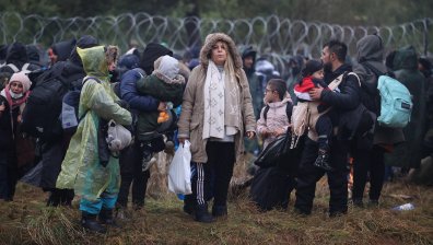 Мигрантите на границата с Полша са пионки в политическа игра между Беларус и нейните съседи?