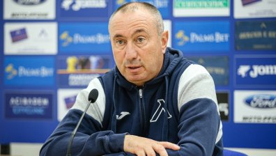Мъри Стоилов: Мачът срещу "Лудогорец" е удобен момент да покажем качествата си
